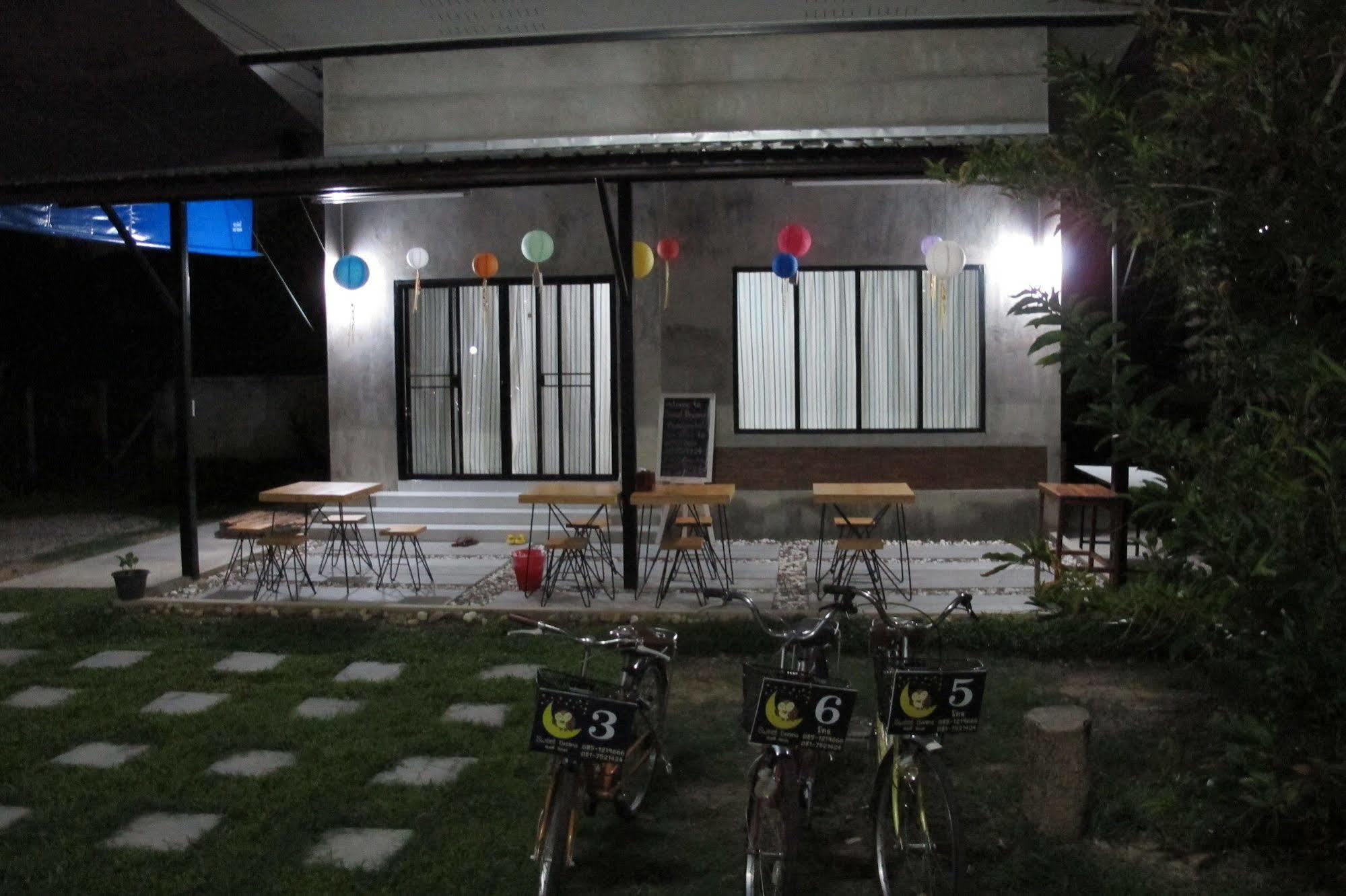 Hotel Sweet Dreams Phetchaburi Esterno foto